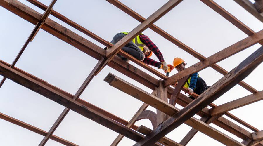 Professional gutter cleaning services in Chauncey, OH